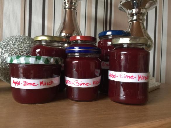 Apfel-Birnen-Kirsch Marmelade