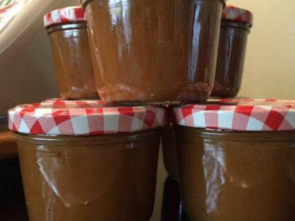 Khaki-Apfel-Konfitüre