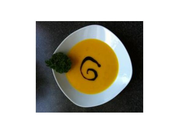 Kürbiscremesuppe mit Kartoffeln
