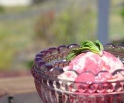 Erdbeer - Vanille Eis a la " Ed vom...Lecker"