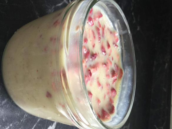 Weiße-Schokolade-Erdbeeraufstrich