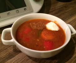 Gulaschsuppe ohne Alkohol (Low carb)