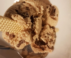 Nougat-Eis für die Eismaschine ohne Hühnerei