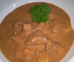 Rinderschmorgulasch