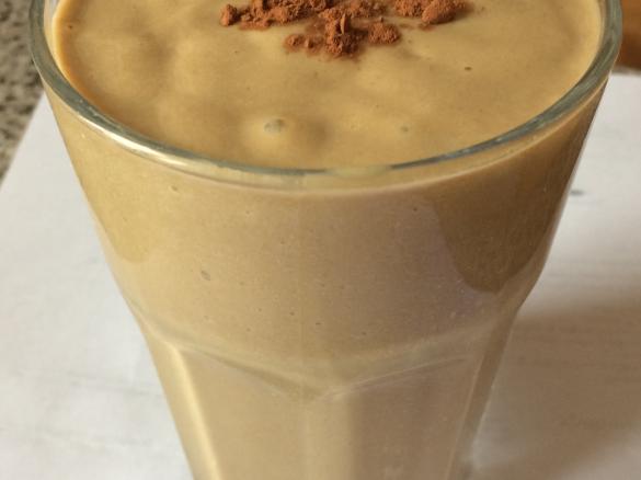 Avocado-Schoko-Espresso-Smoothie