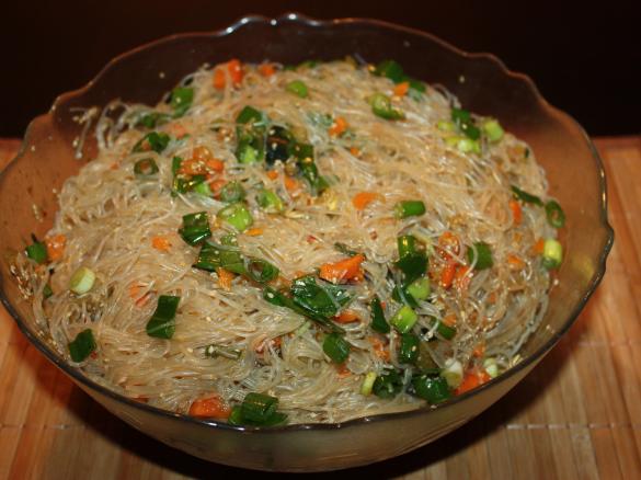 chinesischer Glasnudelsalat