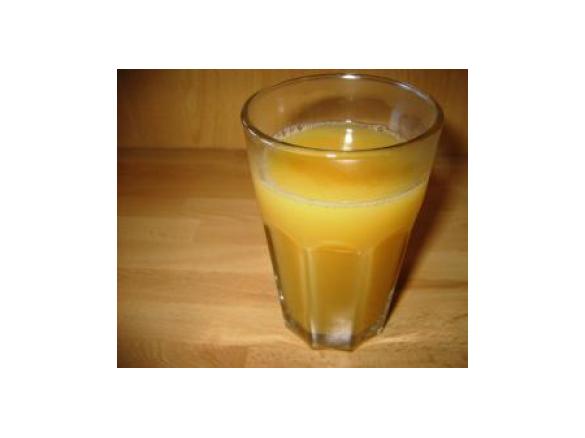 Apfelsaft , naturtrüb aus ganzen Äpfeln