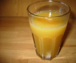 Apfelsaft , naturtrüb aus ganzen Äpfeln