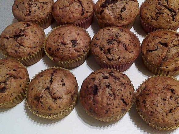 Bananen-Dinkel-Muffins mit Schokolade