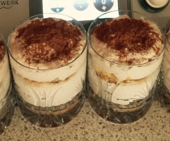 Apfeltiramisu im Glas