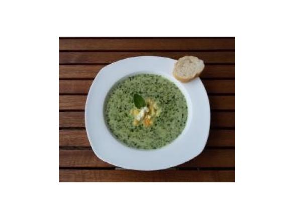 Schnelle Rahm-Spinatsuppe mit Schmelzkäse low carb