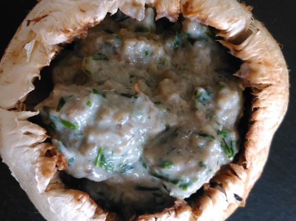 Gefüllte Frischkäse-Champignons