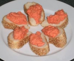 griechischer Brotaufstrich (Paprika-Fetakäse)