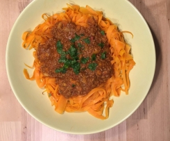 Karottennudeln mit Bolognesesauce (Low carb)