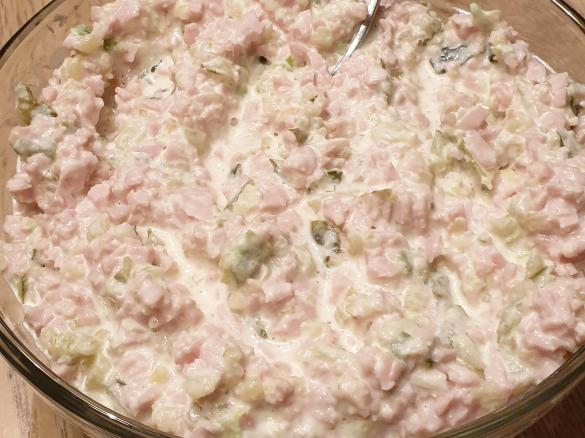 Fleischsalat mit Frühlingszwiebel