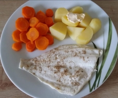 Schollenfilet mit Kartoffeln und Möhren