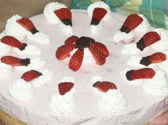 Erdbeercreme - Torte