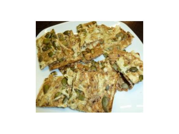 gladdy88: Knäckebrot mit Kürbiskerne und Käse