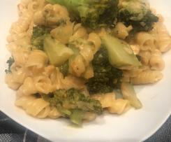 One Pot Pasta mit Brokkoli