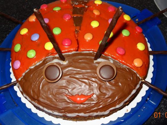 Kindertorte "Marienkäfer"