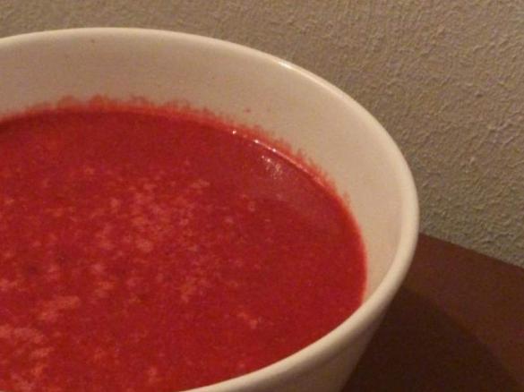 Rote Beete Kokossuppe