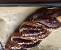 Hefezopf mit Nutella