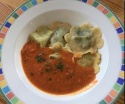 Tortellini mit Käsefüllung