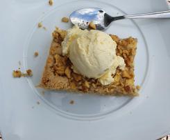 Glücksmixer kleiner Apfel-Mandel-Kuchen