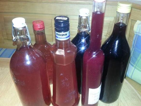 Himbeerlikör Oma Hilda