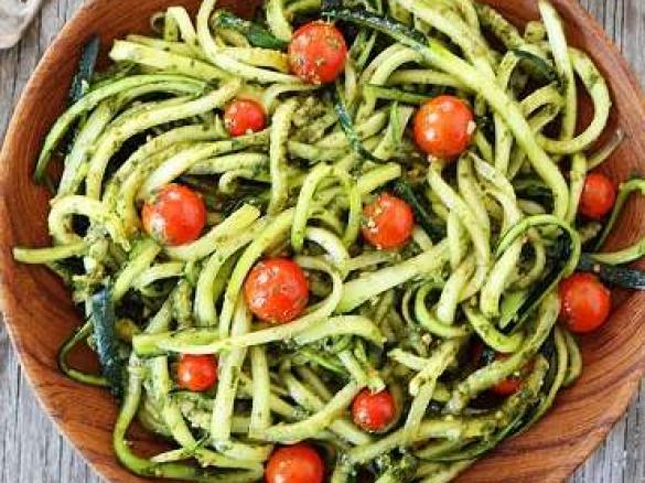 Variation von Sommernudeln - Sommerspaghetti Lchf