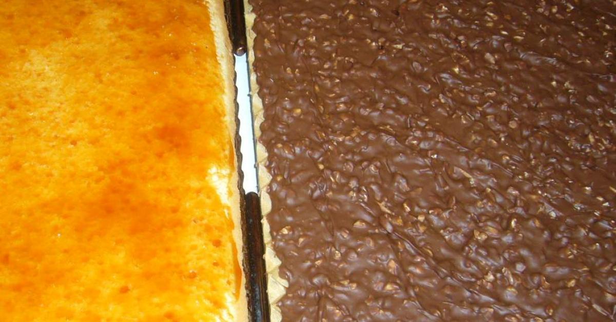 Knusperwaffeln mit Schoko/Nougat/Nuss und Hagebuttenmarmelade von ... Knusperwaffeln mit Schoko/Nougat/Nuss und Hagebuttenmarmelade von ...