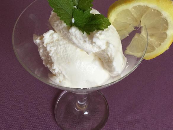 Weltbestes Zitroneneis