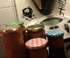 Zuckerfreies Tomaten-Apfel-Chutney pikant