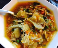 Asiatische Spargelsuppe