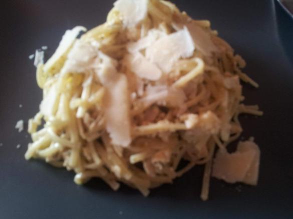 Nudelsalat mit Pesto