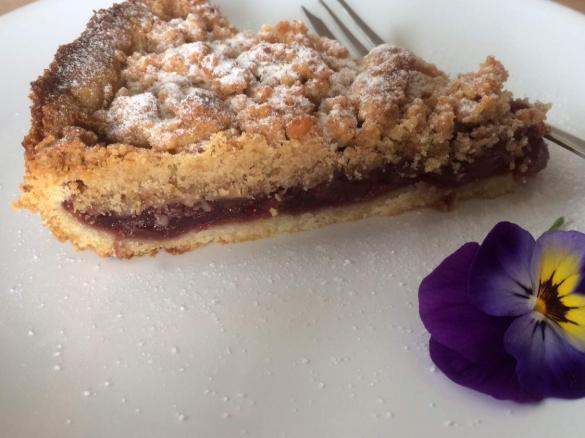 Kirschkuchen mit Walnussstreusseln