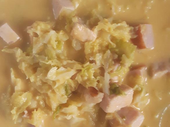 Süßkartoffelsuppe mit Wirsing und Kassler