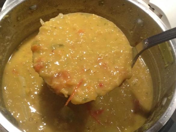 Linsen-Kokos-Curry-Suppe (vegan)