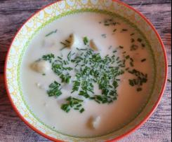 Spargelcremesuppe aus Spargelschalen mit Messerabdeckung/Welle