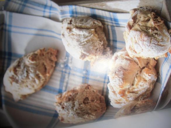 Mediterrane Variation von Bürli mit Roggen aus Grundkochbuch