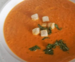 Mediterane Tomatensuppe