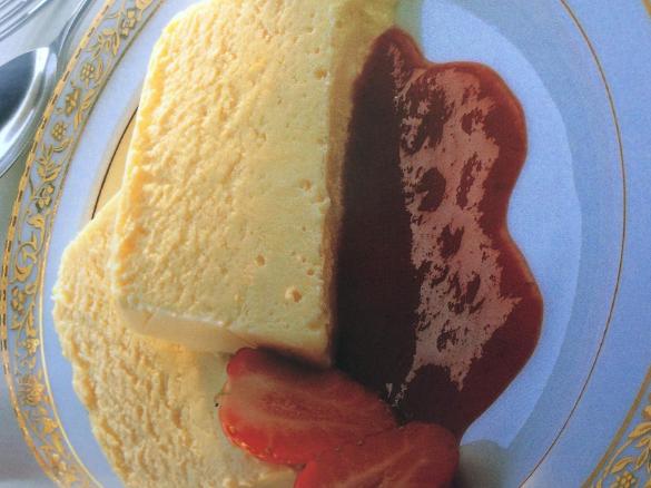 Eis aus weißer Schokolade