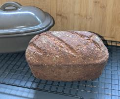 Dinkel-Schwarzbrot