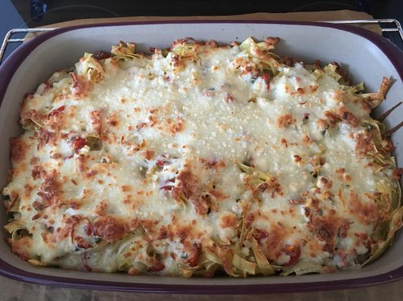 Bandnudel-Schafskäse-Auflauf