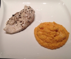 Süßkartoffelpüree mit Cheddarkäse und Hähnchenbrustfilet