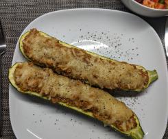 Variation Zucchini mit Quinoa gefüllt (vegan)