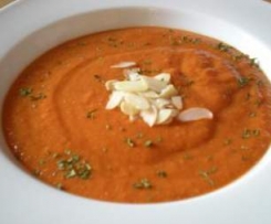 Paprikasuppe mit Mandeln (vegan, low carb)