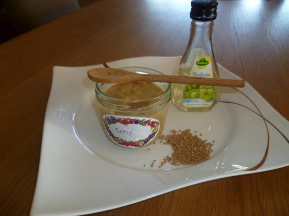 Variation von Variation von Senf selbst gemacht kalt 