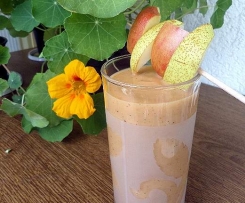 Smoothie mit vielen Früchten