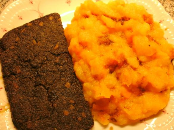 Möhren-Kartoffel untereinander mit Panhas oder rheinischer Blutwurst - RdT am 6.1.2013